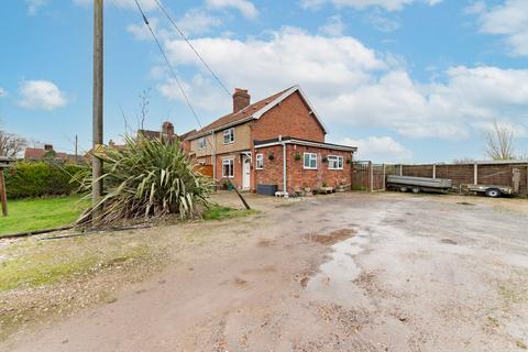 3 bedroom semi-detached house for sale, Norwich Road, Barnham Broom