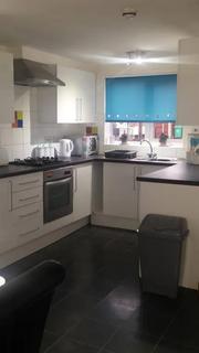 6 bedroom house to rent, Russell Road, Nottingham NG7