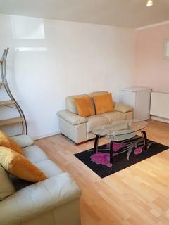 2 bedroom ground floor flat to rent, Peveril Street, Nottingham NG7