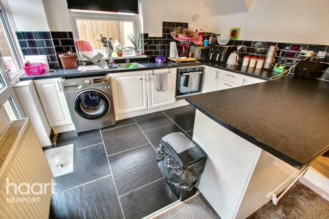 3 bedroom semi-detached house for sale, Pilton Vale, Newport