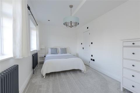46 Burleigh Park, Cobham, KT11 2DU