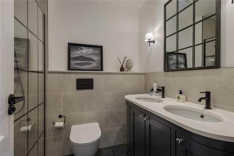 46 Burleigh Park, Cobham, KT11 2DU