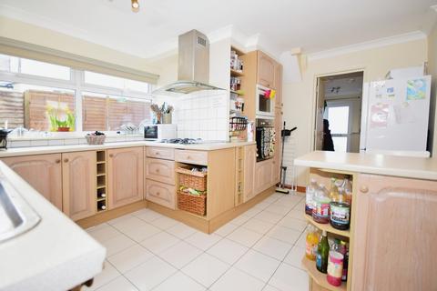 6 bedroom end of terrace house to rent, Whyke Road Chichester PO19