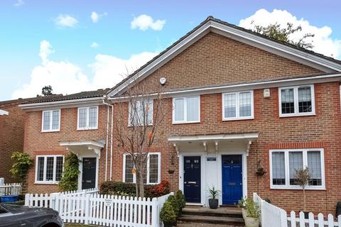 3 bedroom terraced house for sale, Hungerford Lodge, Rosslyn Park, Weybridge, KT13