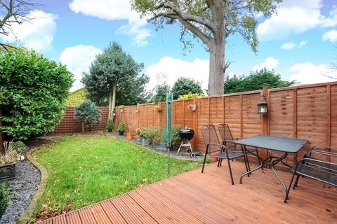 3 bedroom terraced house for sale, Hungerford Lodge, Rosslyn Park, Weybridge, KT13