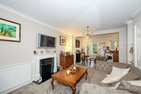 3 bedroom terraced house for sale, Hungerford Lodge, Rosslyn Park, Weybridge, KT13