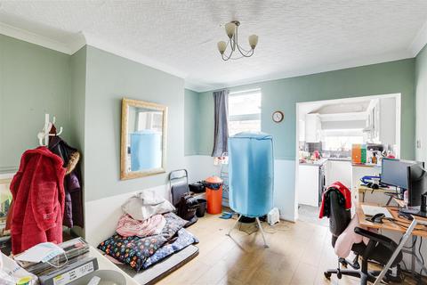 2 bedroom terraced house for sale, Victoria Street, Hucknall NG15