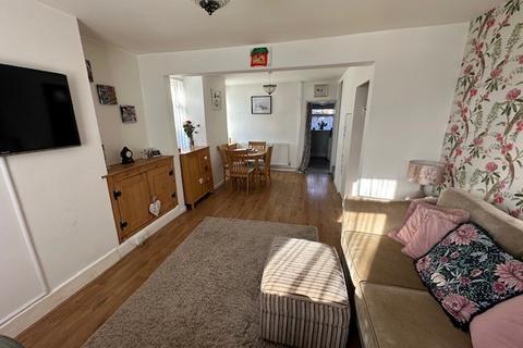 3 bedroom end of terrace house for sale, 134 Beccles Road, Bradwell, Great Yarmouth, Norfolk NR31 8PR