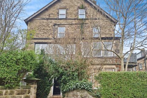 2 bedroom apartment for sale, St. Marys Walk, Harrogate, HG2 0LW