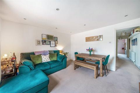 1 bedroom flat for sale, High Street, Thames Ditton KT7