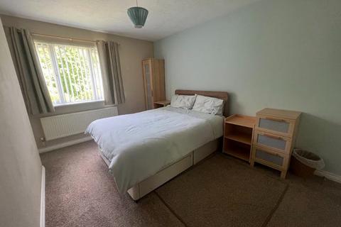 2 bedroom house to rent, Blake Hill Way, Gloucester GL4