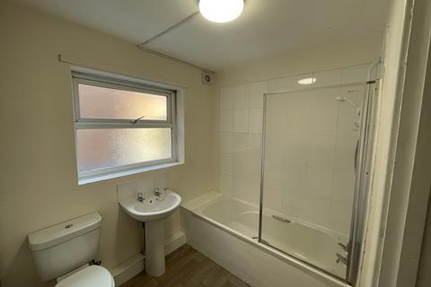 2 bedroom flat to rent, Condercum Road, Newcastle upon Tyne NE4