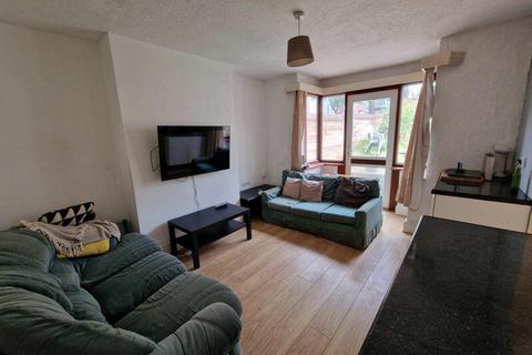 4 bedroom house to rent, Harrington Drive, Nottingham NG7