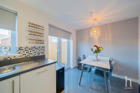 8 Marshall Close, Bromborough Pool, Wirral, CH62 4WA