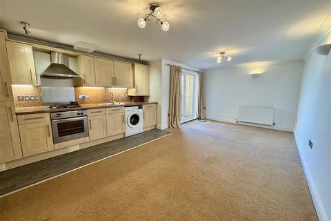 2 bedroom flat for sale, Ruskin Road, Belvedere DA17