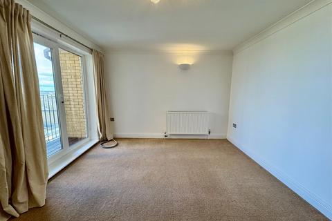 2 bedroom flat for sale, Ruskin Road, Belvedere DA17