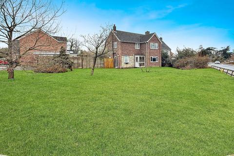 4 bedroom detached house for sale, Meadway, Gosfield, Halstead, CO9