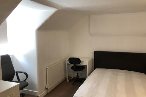 1 bedroom in a house share to rent, York Road, Northampton NN1