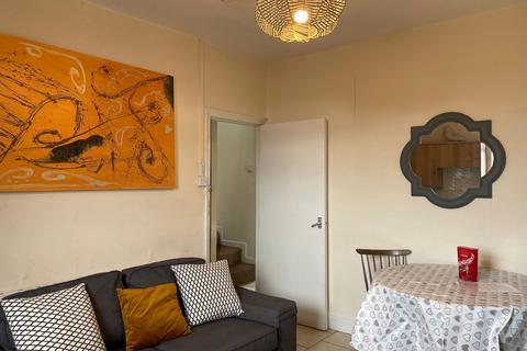 undefined, Gloucester Road, Bristol BS7
