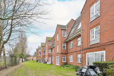 1 bedroom flat for sale, Hanger View Way, Acton, London, W3