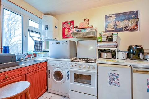 43 Hanger View Way, London, W3 0EY