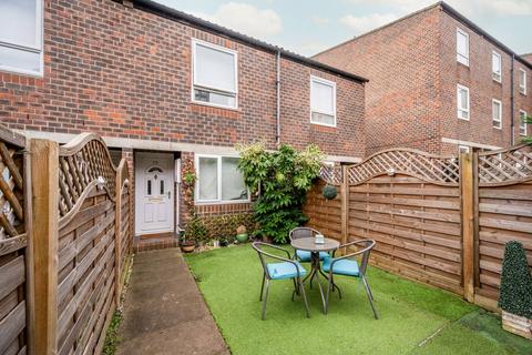 4 bedroom house for sale, Hockett Close, Deptford, London, SE8