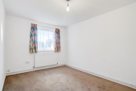 2 bedroom flat to rent, Makepeace Road, Northolt, Middlesex, UB5