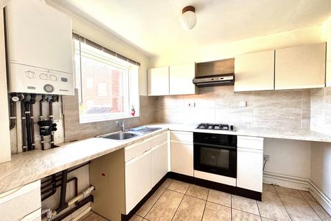 2 bedroom flat to rent, Makepeace Road, Northolt, Middlesex, UB5