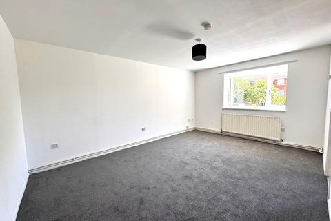 2 bedroom flat to rent, Makepeace Road, Northolt, Middlesex, UB5