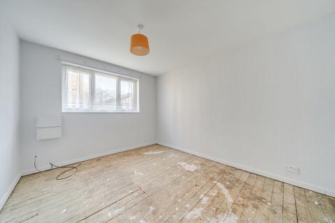 46 Pier Road, London, E16 2LH