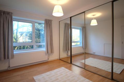 2 bedroom apartment to rent, Boundary Road, St John's Wood NW8