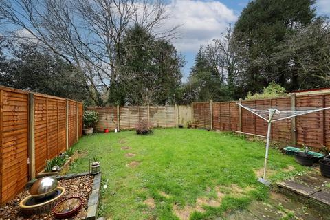 18 Penmere Road, St Austell, PL25 3PE