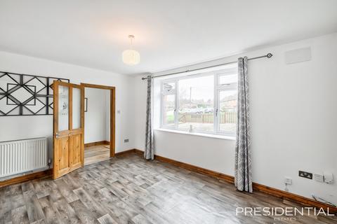 3 bedroom end of terrace house for sale, Loughton IG10