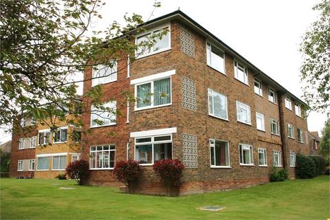 2 bedroom flat for sale, Benbow House, Birkdale, Bexhill-on-Sea, TN39