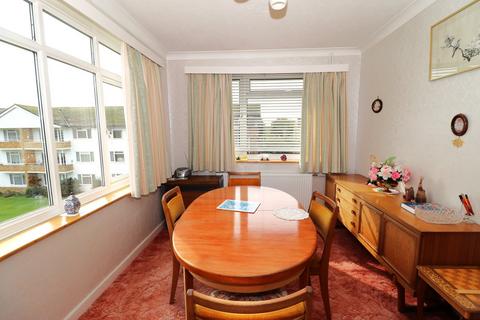 2 bedroom flat for sale, Benbow House, Birkdale, Bexhill-on-Sea, TN39