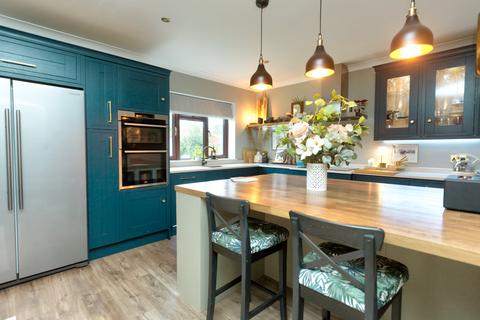 4 bedroom detached house for sale, Moors Lane, Darnhall, Cheshire