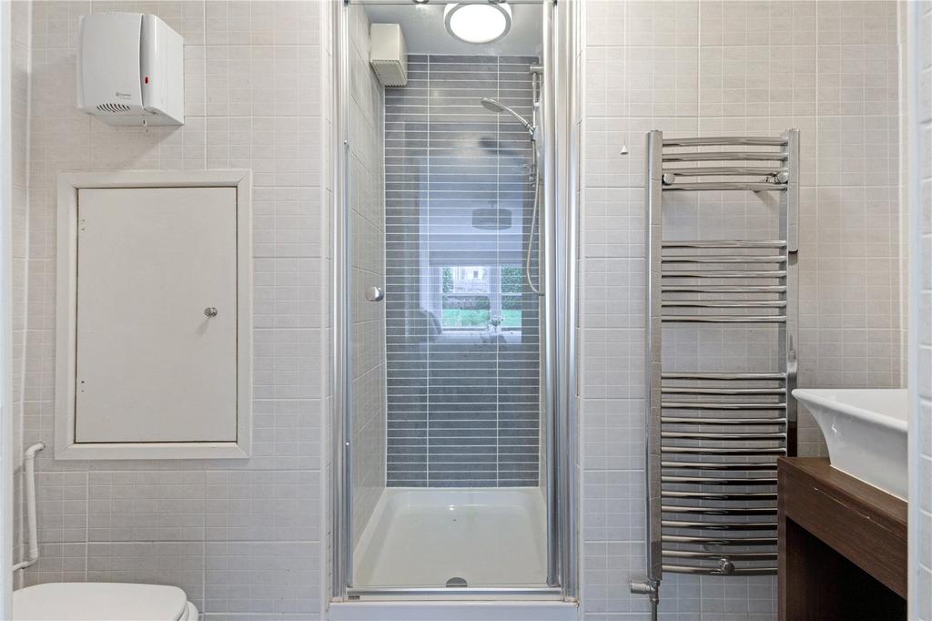 En Suite Shower Room