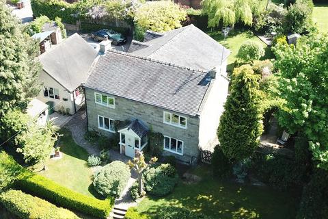 4 bedroom detached house for sale, Meadow Lane, Fulford