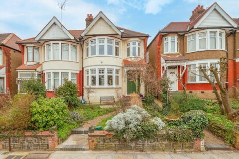 4 bedroom semi-detached house for sale, Winton Avenue, London N11