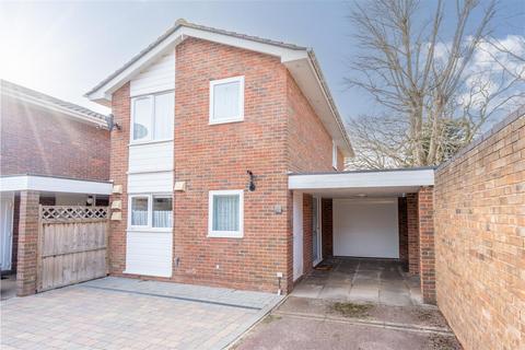 3 bedroom link detached house for sale, Kyoto Court, Bognor Regis