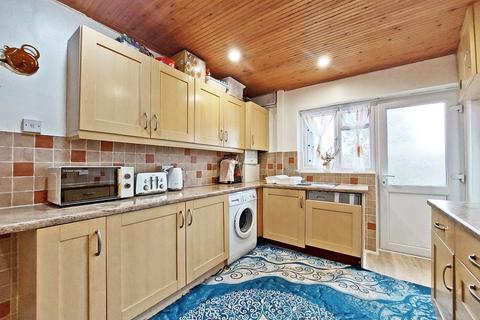 2 bedroom flat for sale, High Mead, Harrow HA1