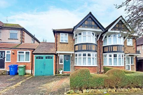 3 bedroom semi-detached house for sale, Kings Way, Harrow HA1