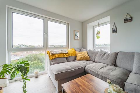 2 bedroom flat for sale, Park Road, Poole BH15