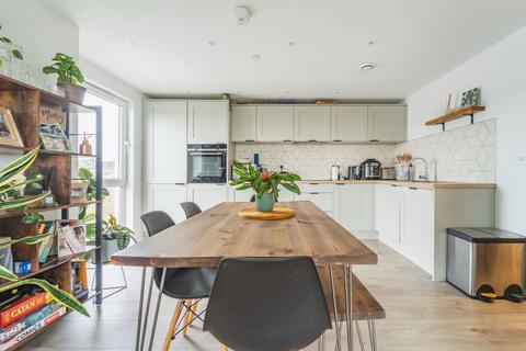 2 bedroom flat for sale, Park Road, Poole BH15