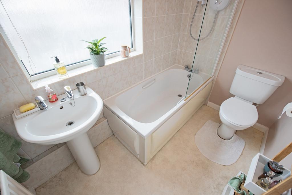 34 Slater Ave - 015