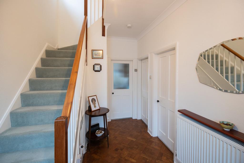 34 Slater Ave - 001