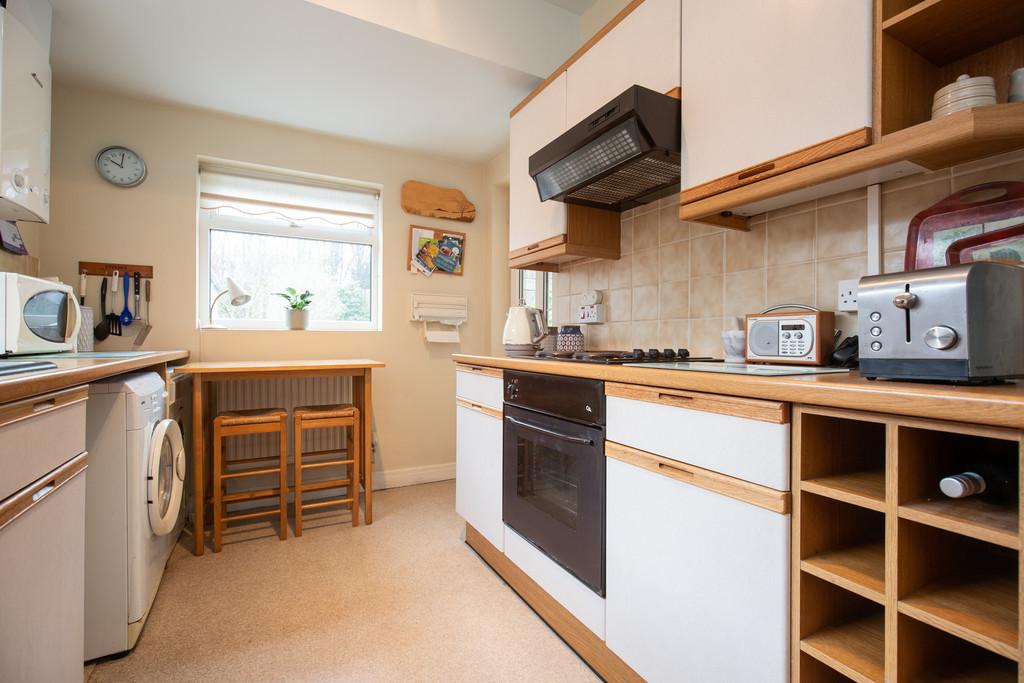 34 Slater Ave - 009