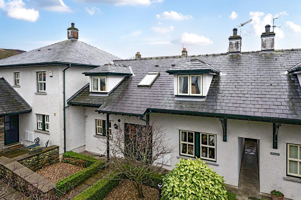 6 Yew Tree