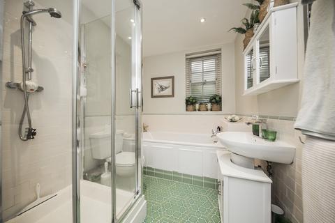 Flat 2, Down House, 22 Broadwater Down, Tunbridge Wells, TN2 5NR