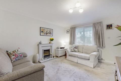 27 Corbie Place, Milngavie, Glasgow, G62 7NB